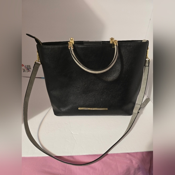 Steve Madden Handbags - STeve Madden Tote/ Handbag